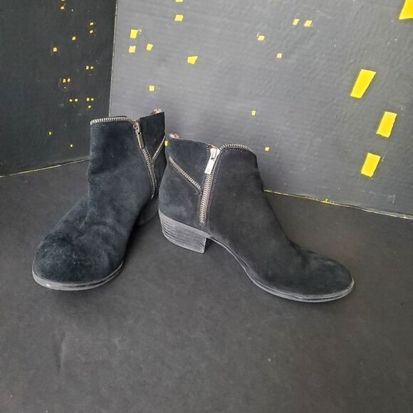 Lucky Brand Black Suede Ankle Booties - Picture 2 of 12